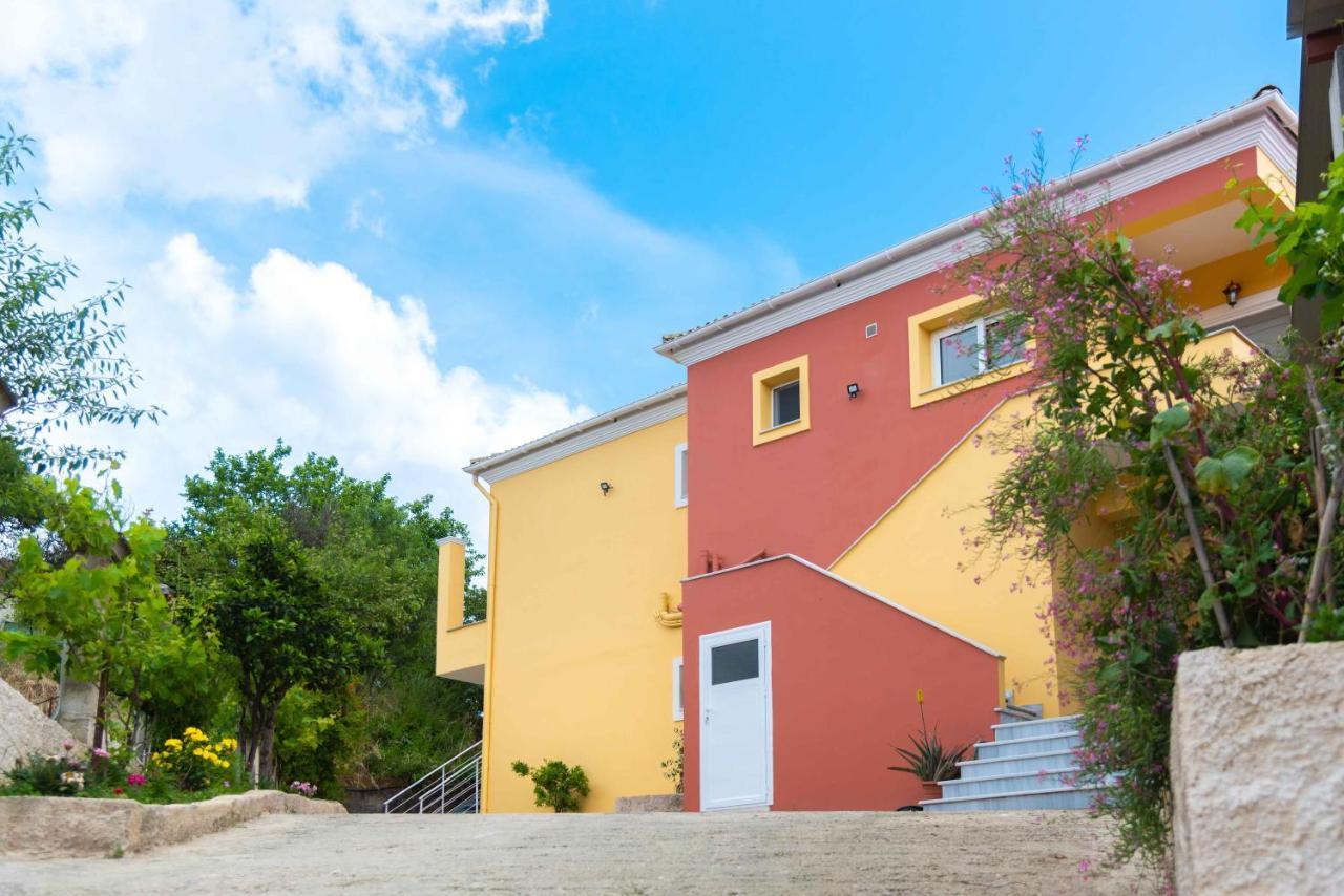 Villa Georgia Lefkímmi Eksteriør billede